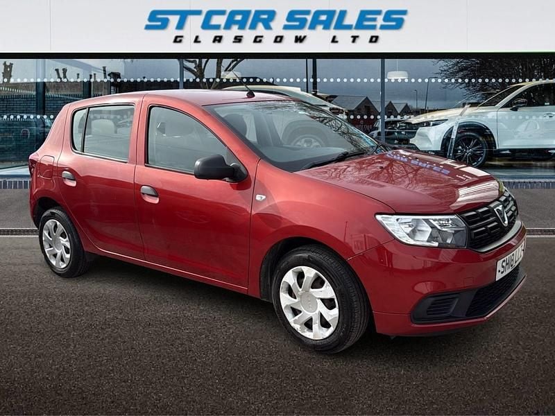 Used Dacia Sandero Ambiance 75 HP (55 kW) 2018 Red Hatchback