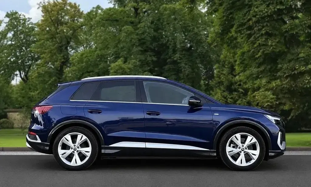 Used Audi Q4 e-tron S-Line 150 kW (204 HP) 2023 Blue SUV
