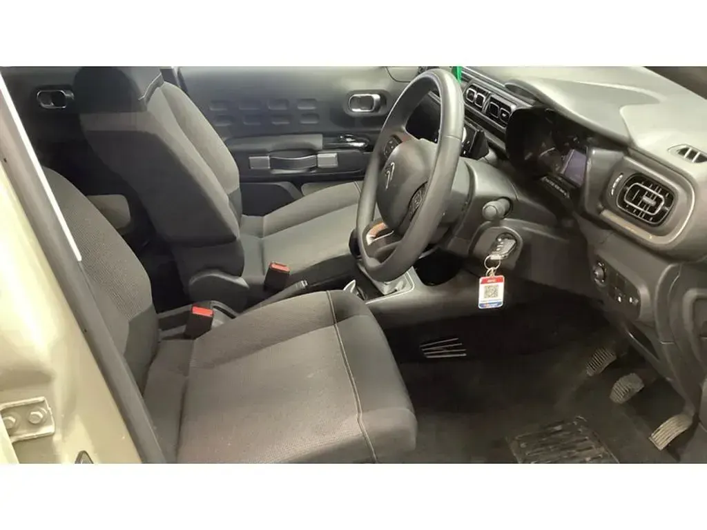 Used Citroën C3 PureTech 2024 Soft sand metallic Hatchback