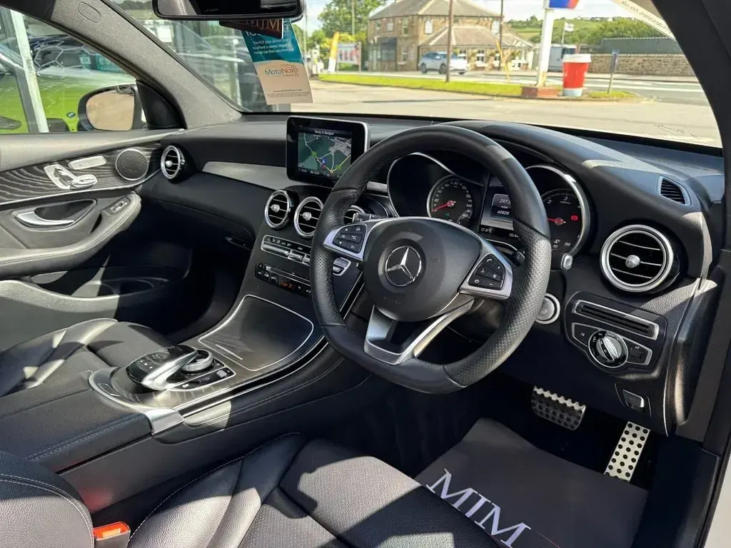 Used Mercedes GLC220 AMG line 2016 White SUV