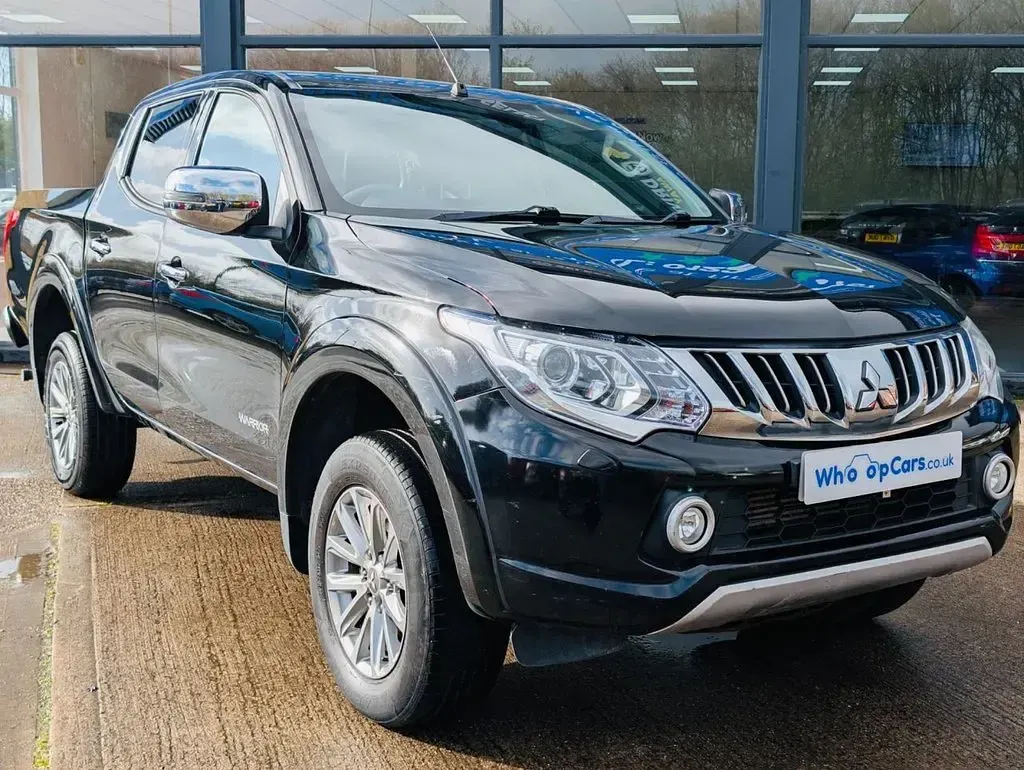 Used Mitsubishi L200 Warrior 178 HP (130 kW) 2016 Black Pickup