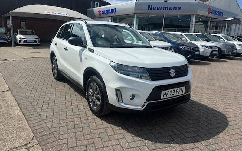 White Used 2023 Suzuki Vitara SUV | £15,728 (Good price) - Image 1/3