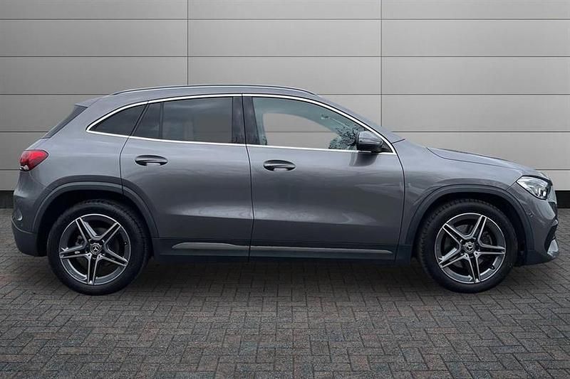 Used Mercedes GLA200 Executive 163 HP (119 kW) 2022 Grey SUV