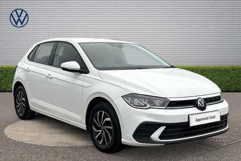 Used VW Polo Life 95 HP (69 kW) 2023 Pure white Hatchback
