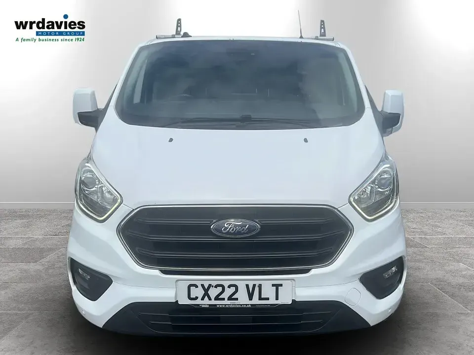 Used Ford Transit Custom Limited 130 HP (95 kW) 2022 White Van