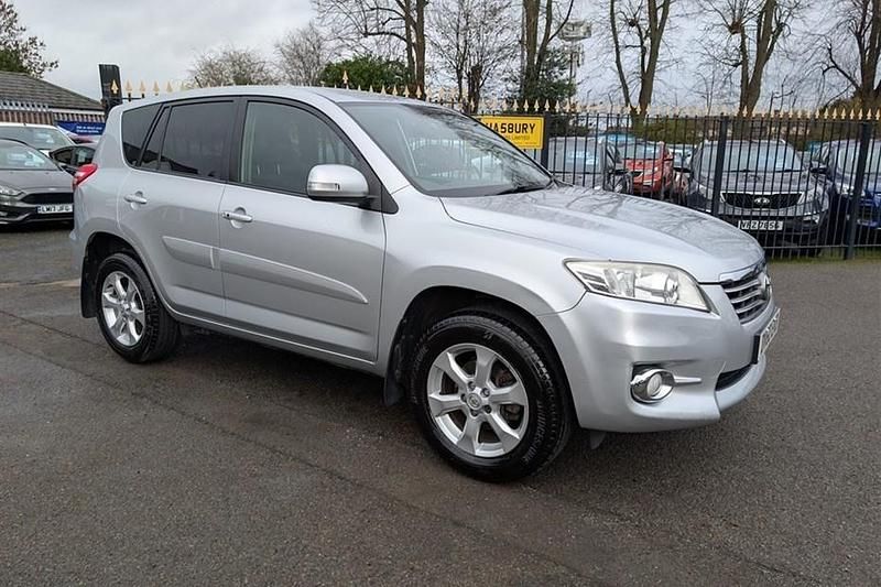 Silver Used 2010 Toyota RAV4 Estate | £6,490 (A bit pricey) - Image 1/1