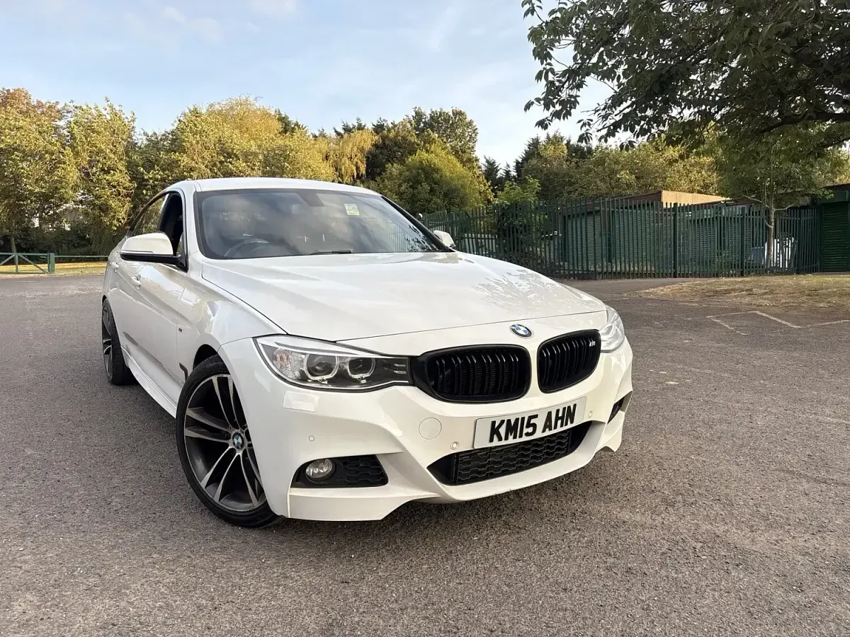Used BMW 320 M Sport 2015 White Hatchback