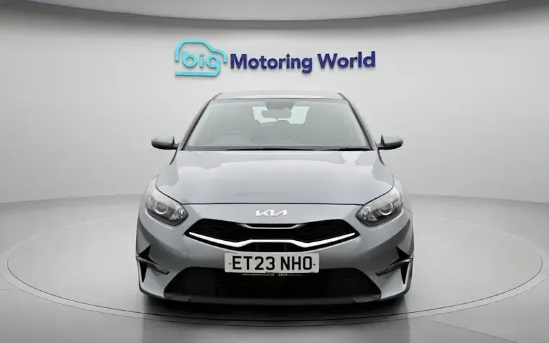 Used Kia Ceed 160 HP (117 kW) 2023 Silver Hatchback