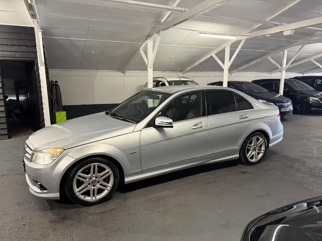 Used Mercedes C250 2010 Silver Sedan