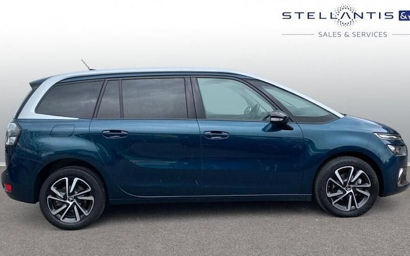 Begagnad Citroën C4 SpaceTourer Shine 131 HK (96 kW) 2022 Blå Minibuss