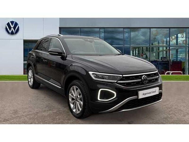 Deep black pearl Used 2024 VW T-Roc Style SUV | £24,344 (Fair price) - Image 1/4