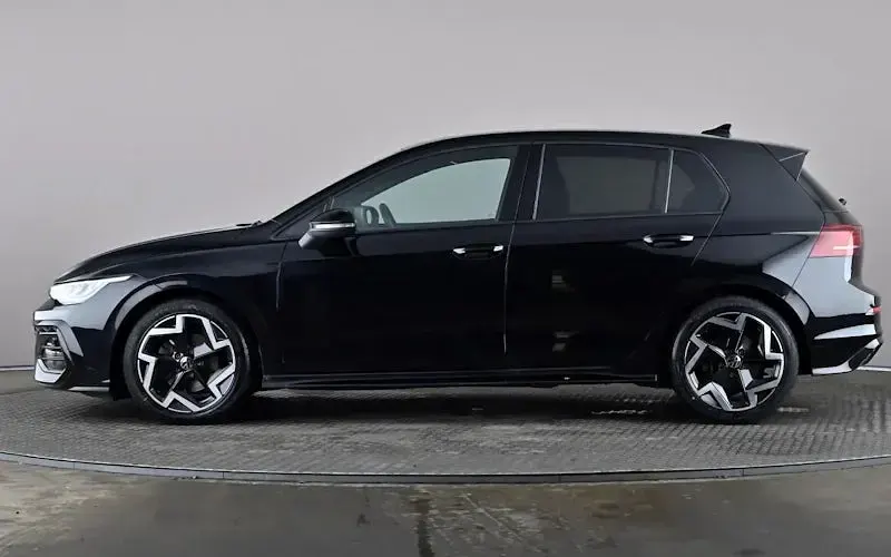 Used VW Golf VIII R-line 150 HP (110 kW) 2025 Black Hatchback
