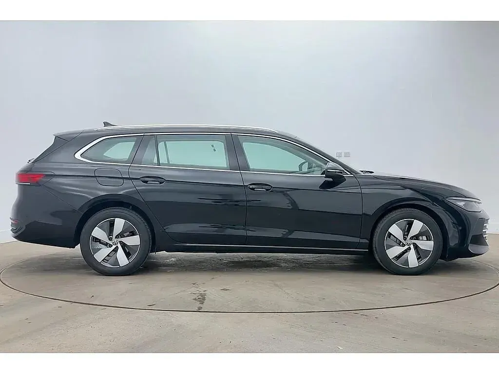 Used VW Passat 204 HP (150 kW) 2025 Estate