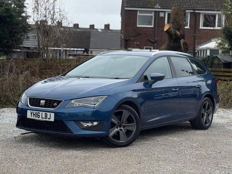 Used Seat Leon FR Sport 150 HP (110 kW) 2016 Blue Estate