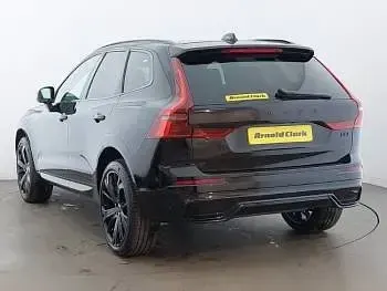 Ny Volvo XC60 Plus 250 HK (183 kW) 2025 Svart SUV