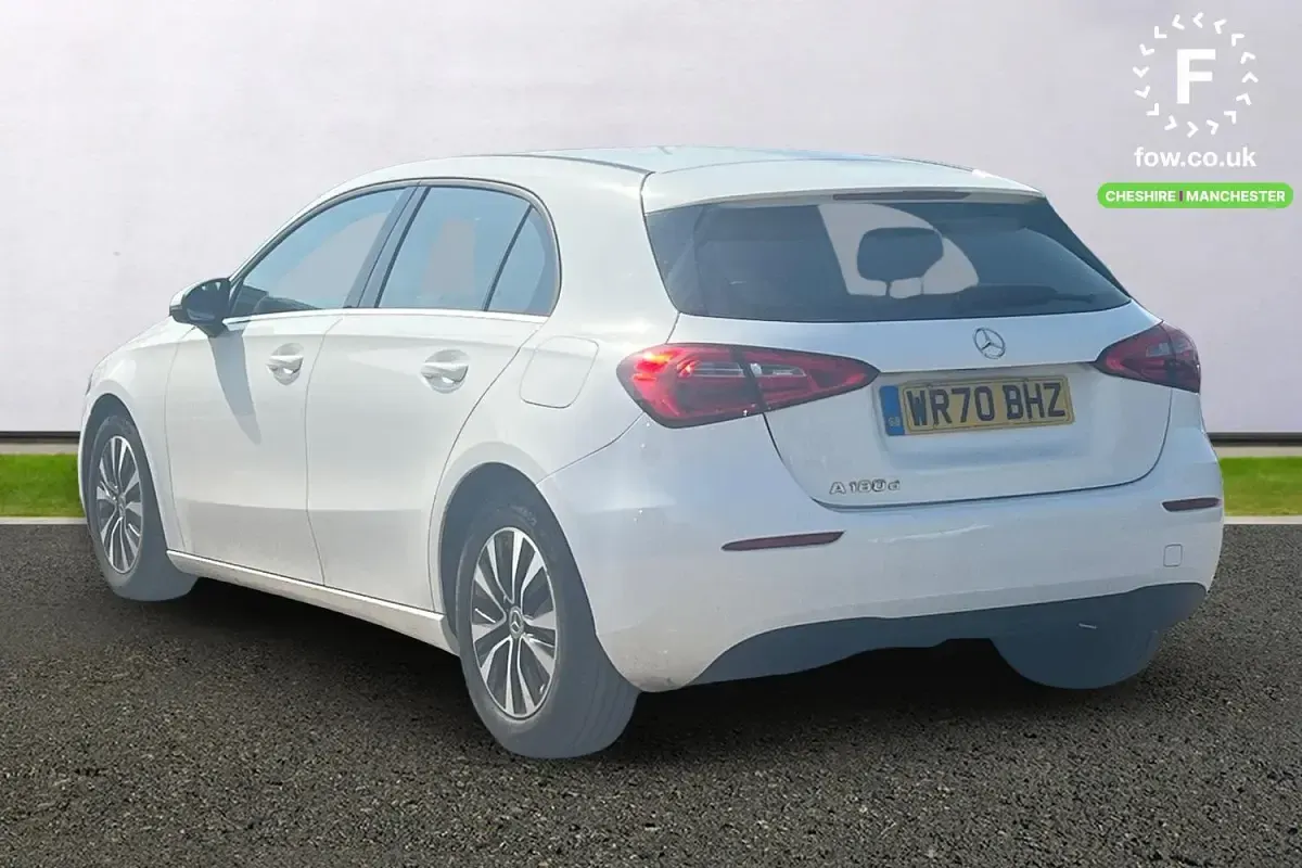 Used Mercedes A180 SE 116 HP (85 kW) 2020 White Hatchback