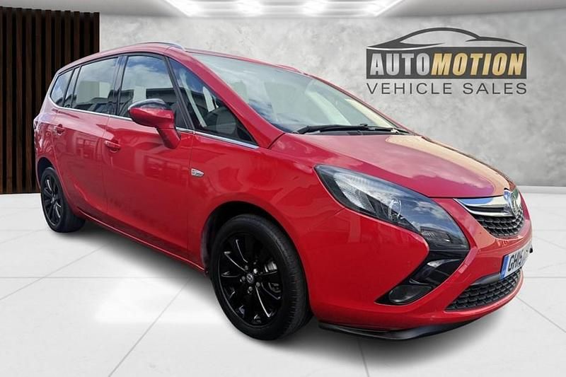 Red Used 2015 Vauxhall Zafira Tourer MPV | £6,995 (Fair price) - Image 1/1