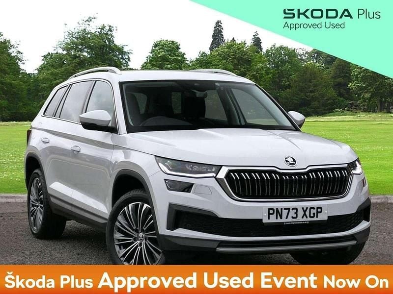 White Used 2023 Skoda Kodiaq SE L Executive SUV | £29,395 (Fair price) - Image 1/3