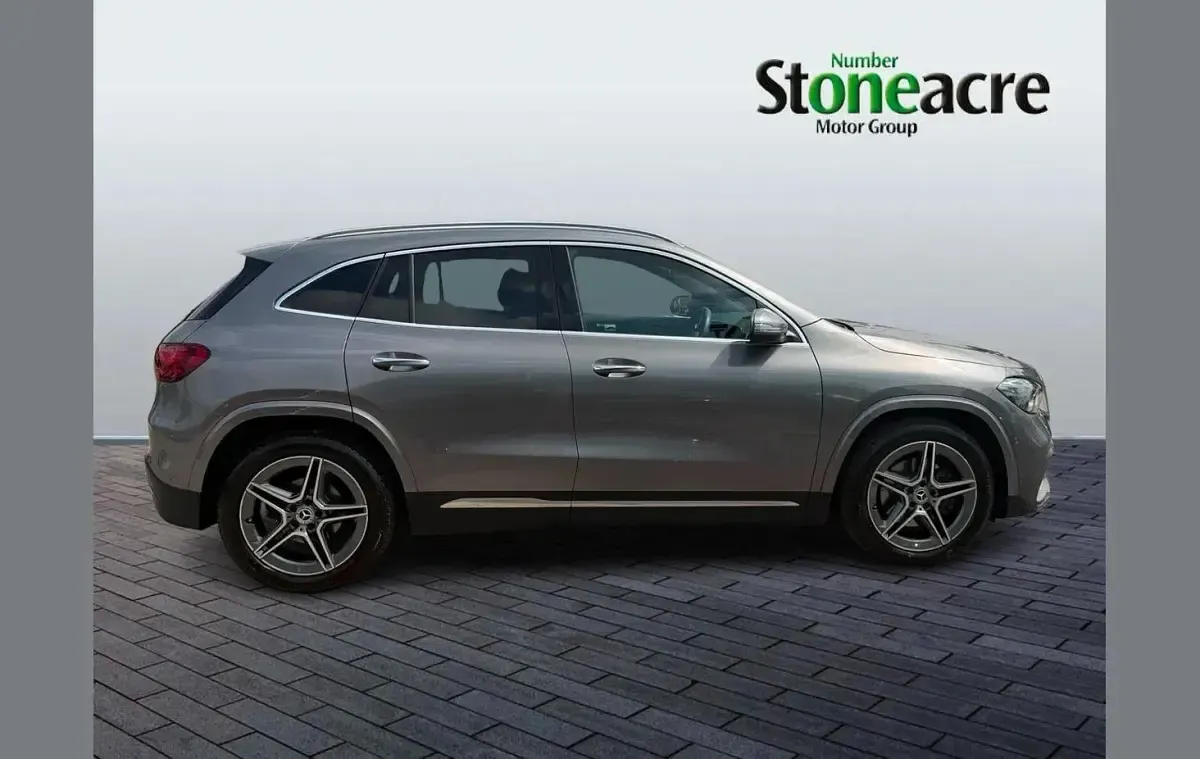 Used Mercedes GLA200 Executive 161 HP (118 kW) 2024 Grey SUV
