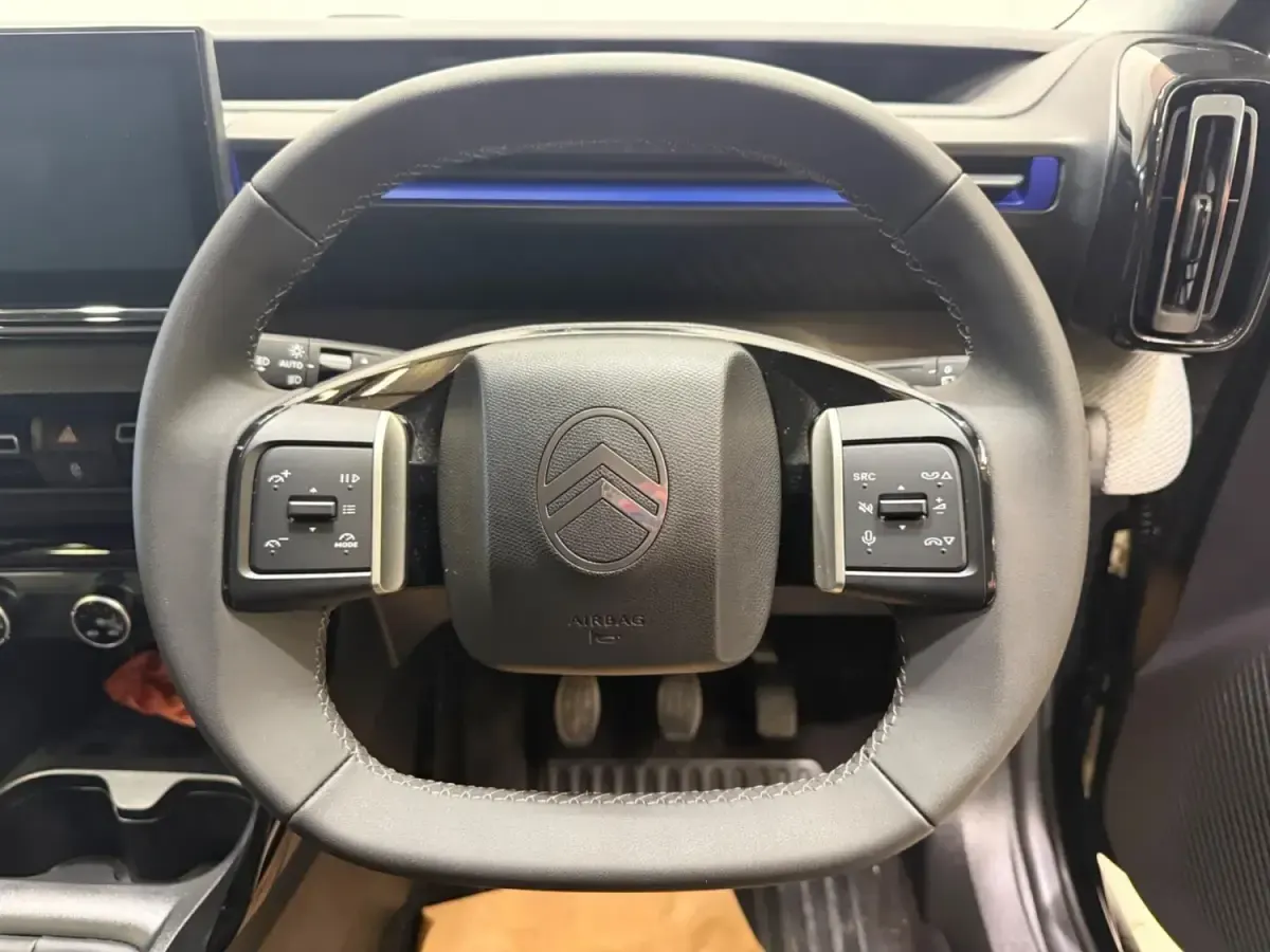 Begagnad Citroën C3 101 HK (74 kW) 2025 Svart SUV