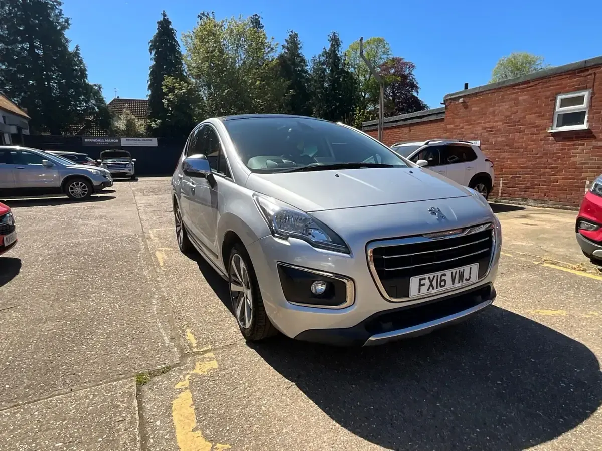 Used Peugeot 3008 Allure 2016 Silver Hatchback