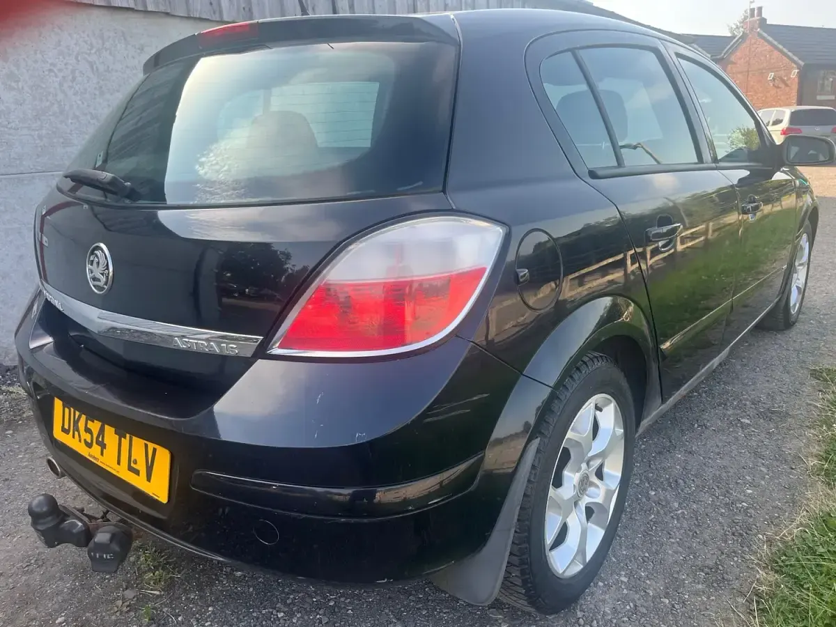 Used Vauxhall Astra 2004 Black Hatchback
