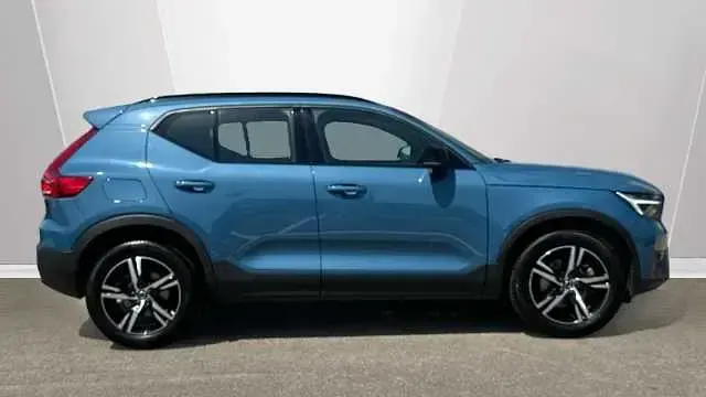 Used Volvo XC40 Plus 161 HP (118 kW) 2023 SUV