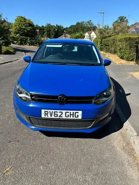 Used VW Polo Match 70 HP (51 kW) 2012 Estoril blue Hatchback