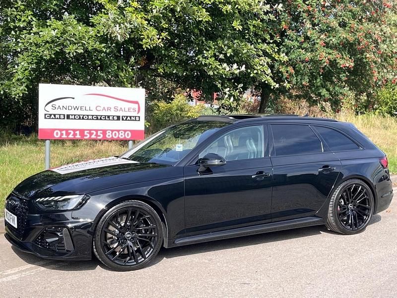 Black Used 2021 Audi RS4 Estate | £48,475 - Image 1/4