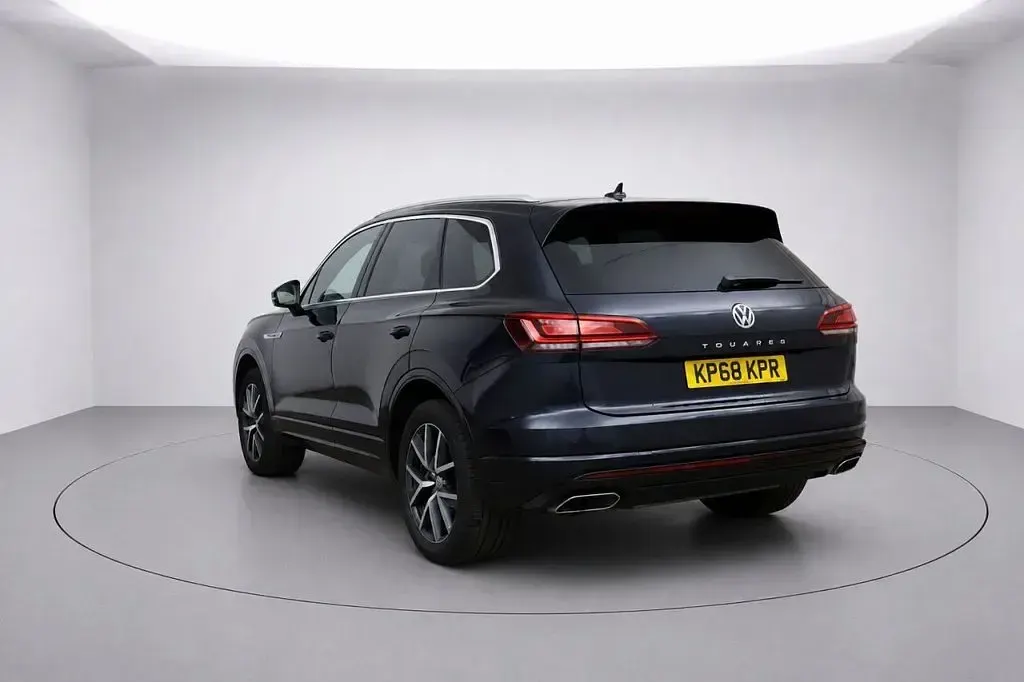 Used VW Touareg R-line 286 HP (210 kW) 2018 Blue SUV
