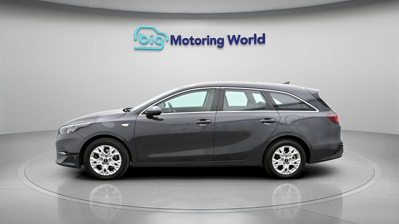Used Kia Ceed 2022 Grey Hatchback