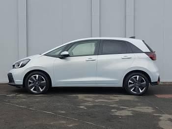 Begagnad Honda Jazz Advance 122 HK (89 kW) 2023 Vit Halvkombi