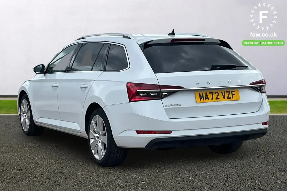 Used Skoda Superb SE L 150 HP (110 kW) 2022 White Estate
