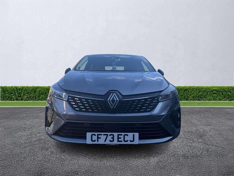 Used Renault Clio V Techno 143 HP (105 kW) 2024 Grey  Hatchback