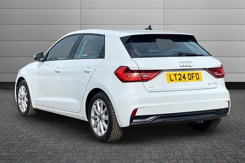 Used Audi A1 Sport 110 HP (80 kW) 2024 Glacier white SUV