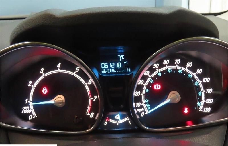 Used Ford Fiesta Zetec 2015 Silver Hatchback