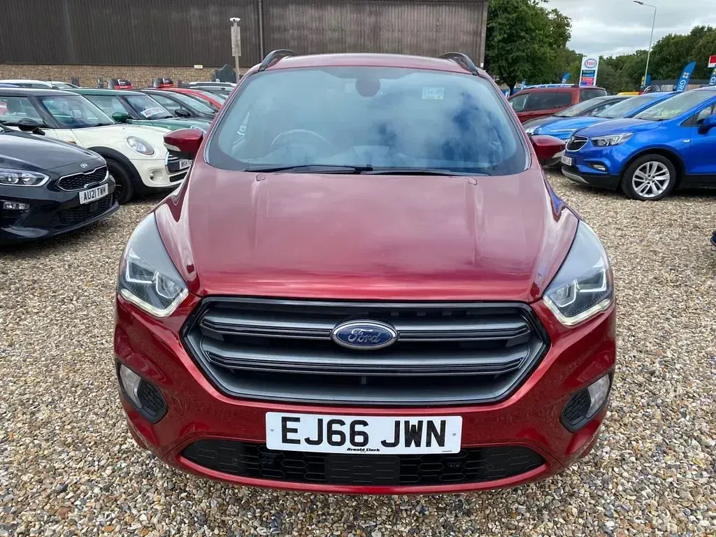 Used Ford Kuga ST-Line 180 HP (132 kW) 2016 Red SUV