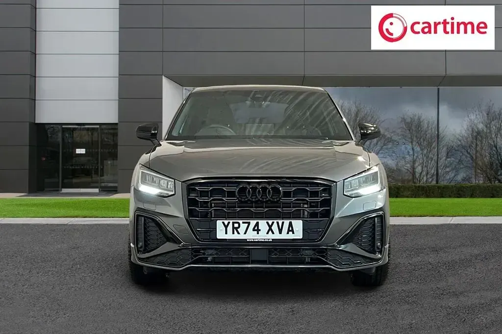 Used Audi Q2 Black Edition 150 HP (110 kW) 2024 Grey SUV