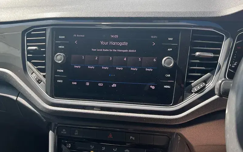 Used VW T-Roc SEL 150 HP (110 kW) 2019 Silver SUV
