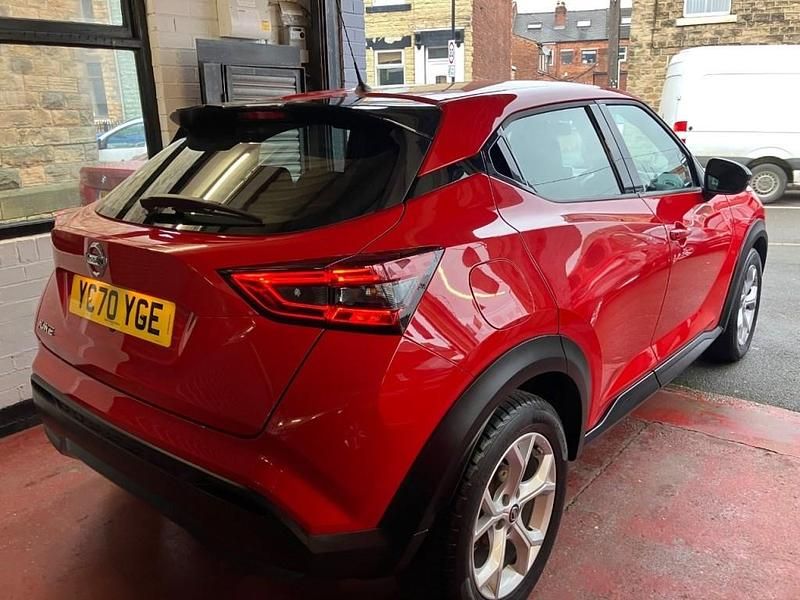 Used Nissan Juke Acenta 117 HP (86 kW) 2020 Red SUV