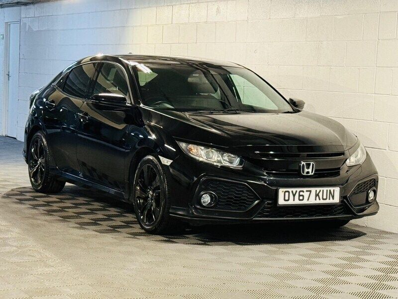 Black Used 2017 Honda Civic EX Hatchback | £7,989 (Fair price) - Image 1/4