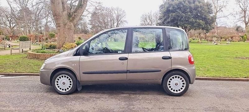 Used Fiat Multipla Dynamic 2011 Metallic grey MPV