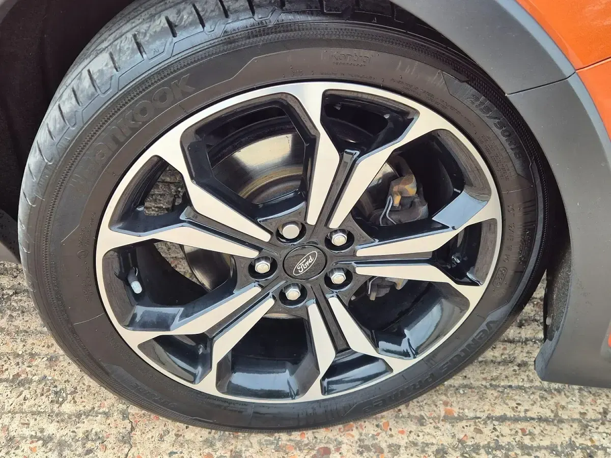 Used Ford Focus Active X 125 HP (91 kW) 2019 Orange Hatchback
