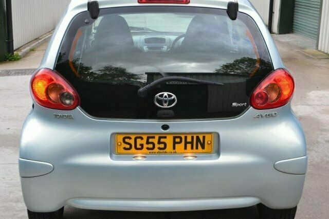 Begagnad Toyota Aygo 67 HK (49 kW) 2005 Halvkombi