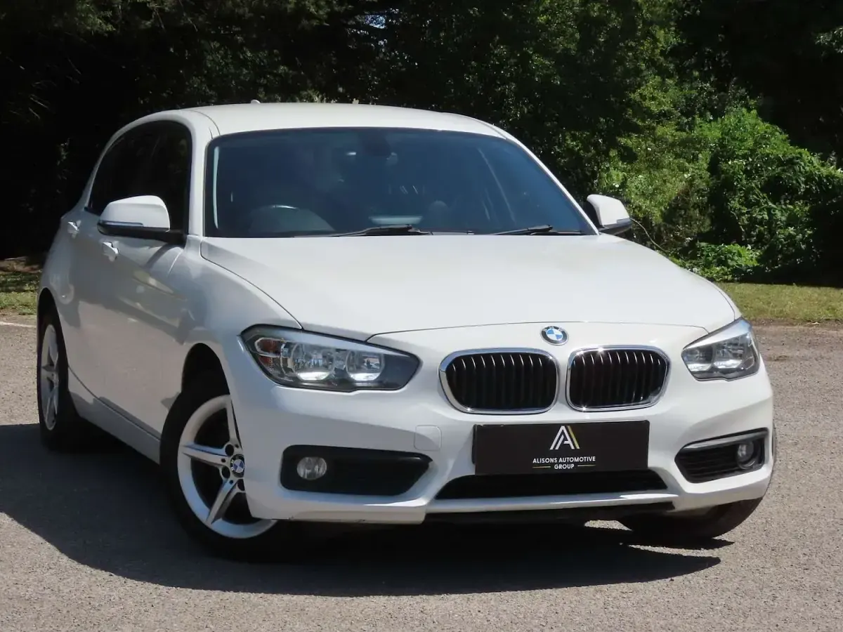 Used BMW 116 Efficient Dynamics 2017 White Hatchback