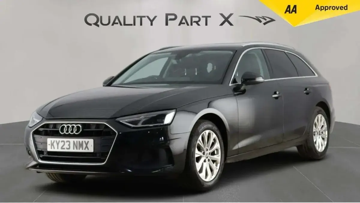 Używany Audi A4 Comfort 163 KM (119 kW) 2023 Czarny Kombi