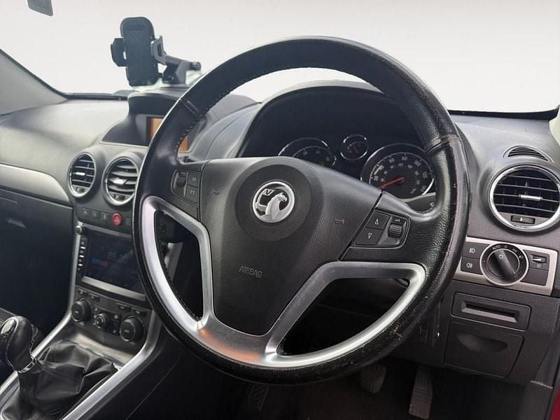 Used Vauxhall Antara S 163 HP (119 kW) 2015 Red SUV