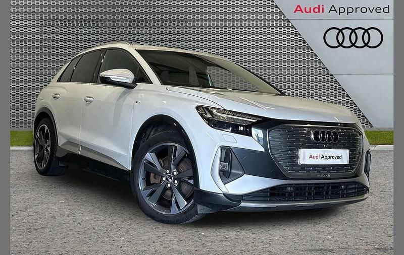 Used Audi Q4 e-tron Comfort 150 kW (204 HP) 2021 White SUV