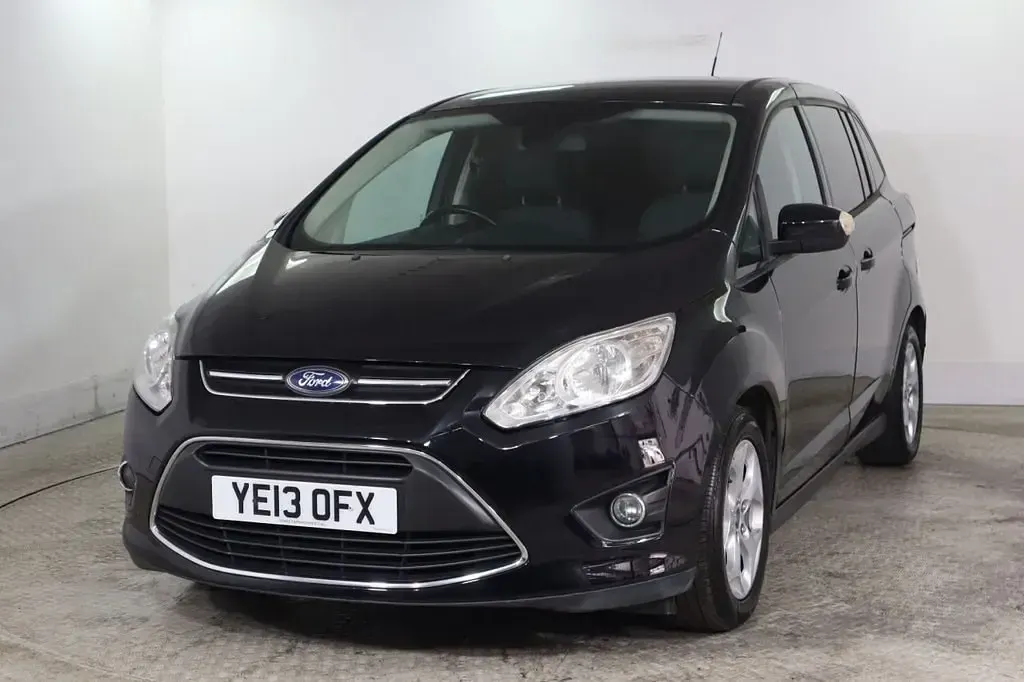 Usado Ford Grand C-Max Zetec 115 HP (84 kW) 2013 Preto Monovolume