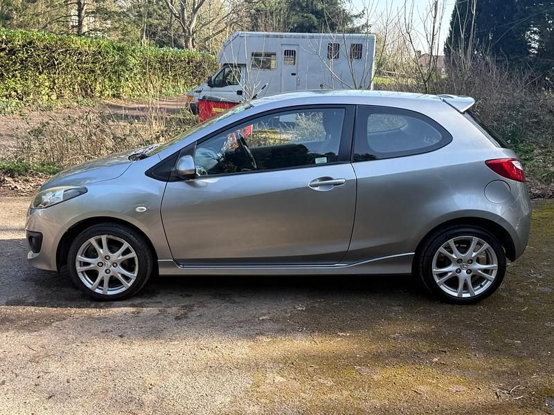 Used Mazda 2 86 HP (63 kW) 2010 Silver Hatchback